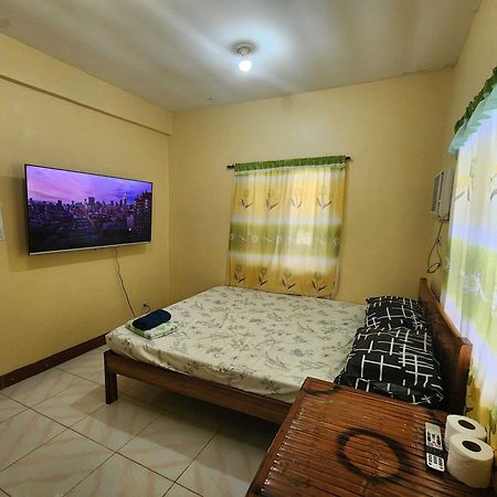 Larosa Hostel Puerto Princesa Ngoại thất bức ảnh